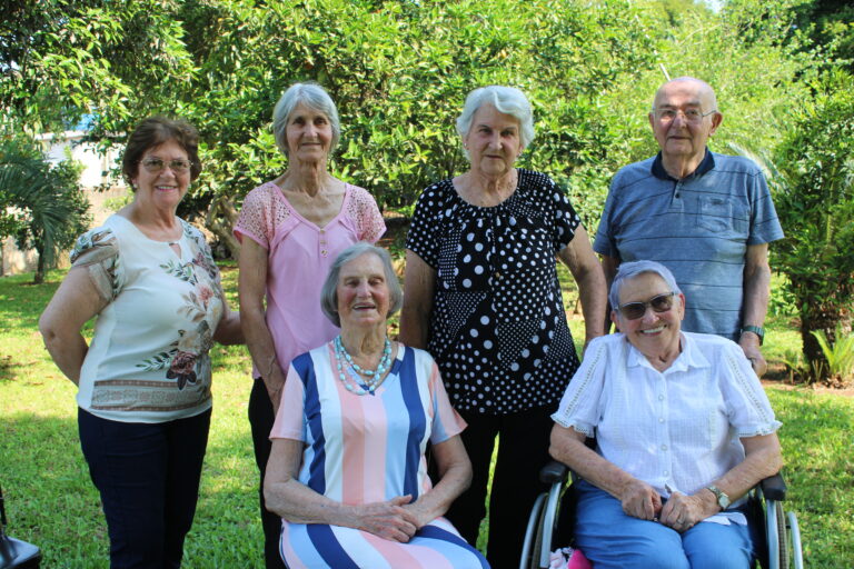 Dia do Professor: histórias de quem moldou gerações com dedicação, coragem e amor à educação