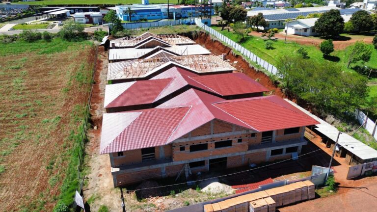 Comissão e diretoria prestam contas sobre andamento de obras no Hospital e Centro de Repouso e Saúde do Idoso