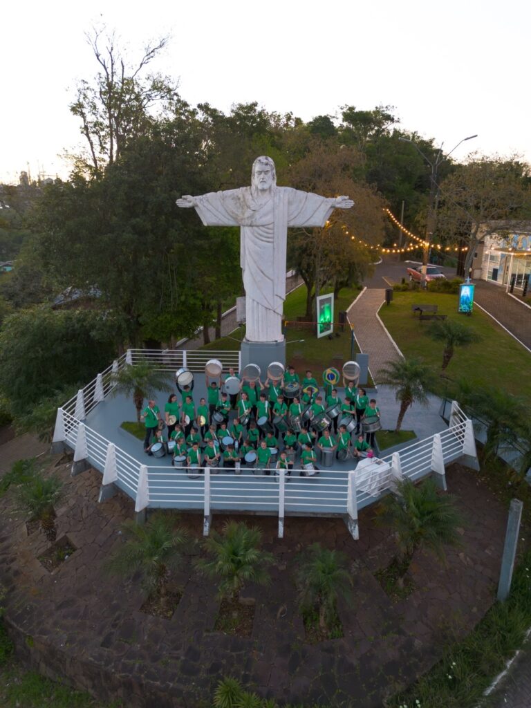 Descanso celebra 76 anos do Cristo Redentor em noite de fé, história e homenagens