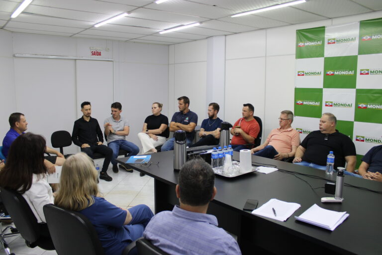 Comissão Organizadora da Festa da Fruta realiza repasse e prestação de contas