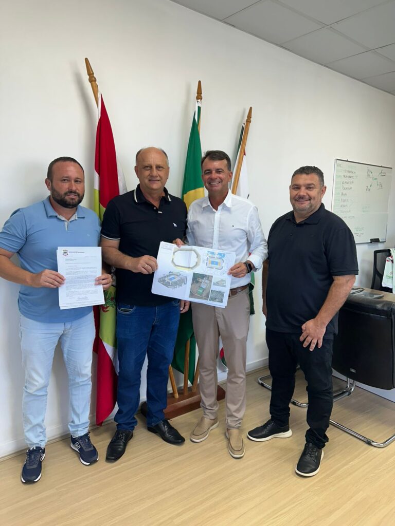 Piton articula recursos para investimentos no esporte em viagem a capital do estado