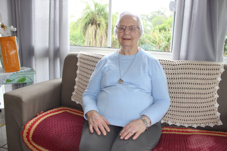 Irmã Rosa Kunz comemora 65 anos de vida religiosa